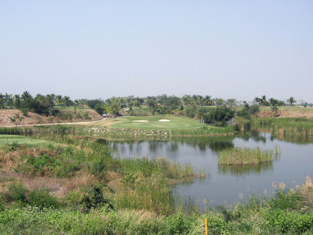 Blue Sapphire Golf & Resort (